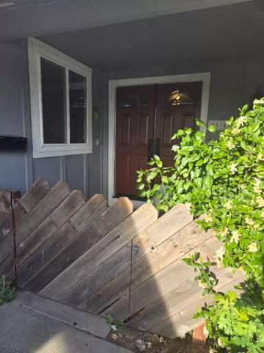 Main picture of 4936 Dewey Dr