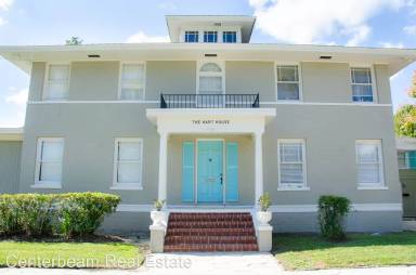 Main picture of 1724 Copeland St