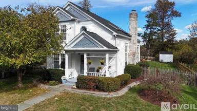 Main picture of 32 Fenton Wood Dr