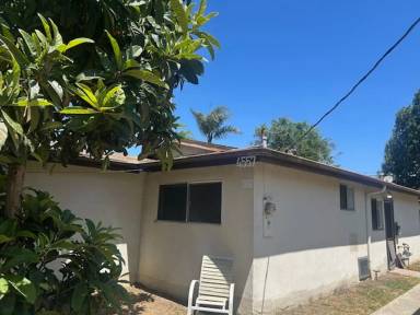 Main picture of 4551 W 161st St