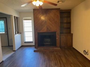 Main picture of 6311 SW Oak Cliff Ave