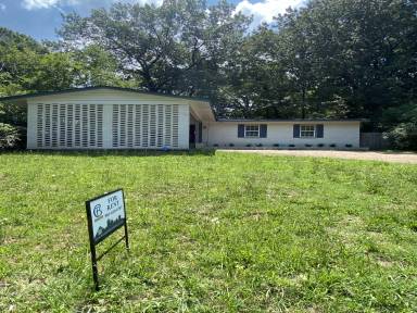 Main picture of 3772 Kentwood Ln