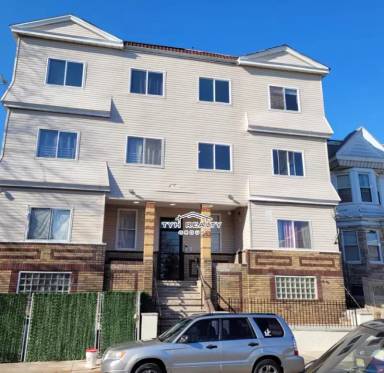 Main picture of 297 Ellis Ave