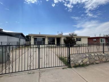Main picture of 8252 Valle Placido Dr