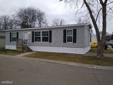 Main picture of Groveland Manor