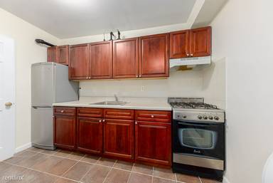 Main picture of 791 Sterling Pl