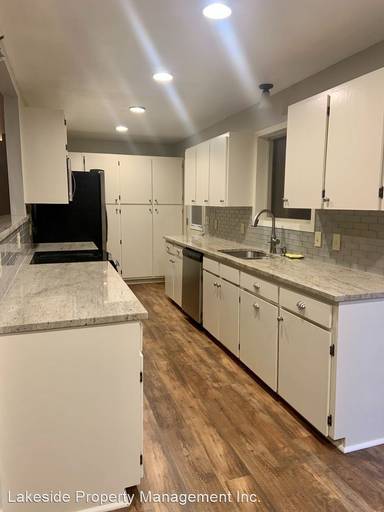 Main picture of 2507 Hawkins St