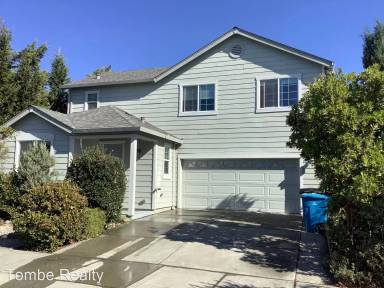 Main picture of 2068 Pascal St