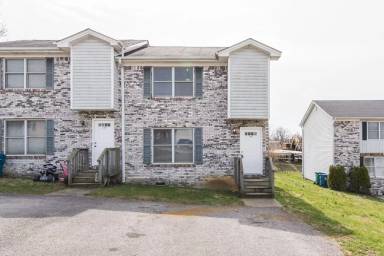 Main picture of 306 Pigeon Ct