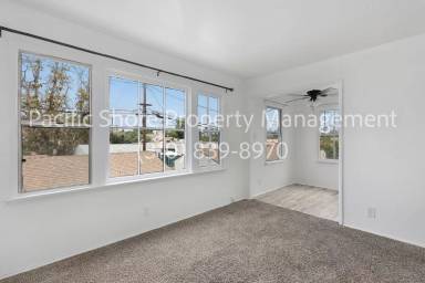 Main picture of 2811 W 42nd St