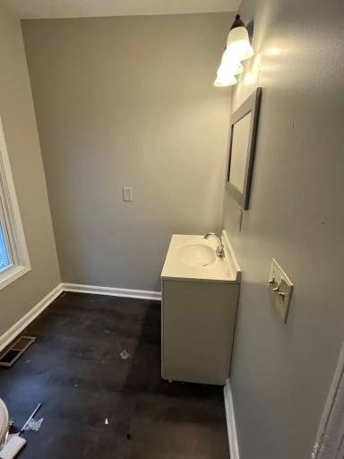 Main picture of 7728 Elton Ave