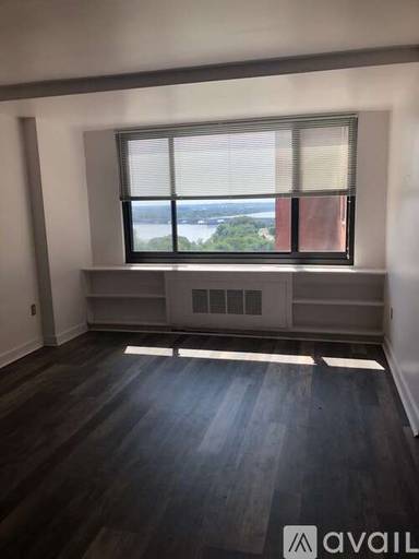 Main picture of River Place South Apartments