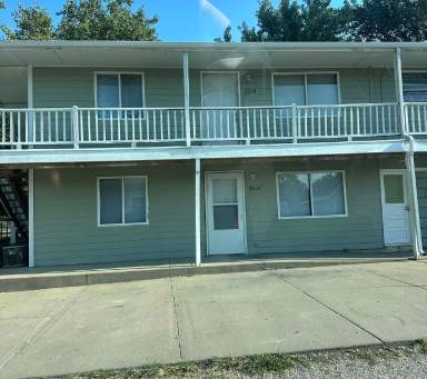 Main picture of 221 S 12th St