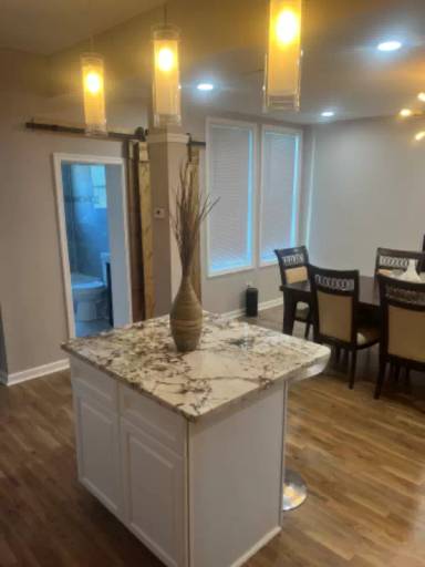 Main picture of 2811 Presstman St