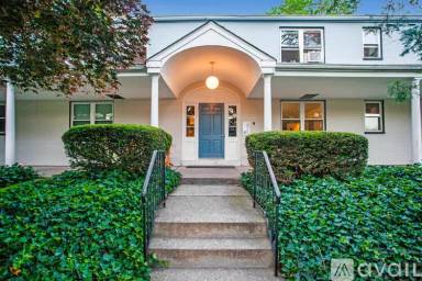 Main picture of 203 N Essex Ave