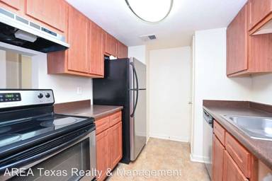 Main picture of 8100 Creekbend Dr