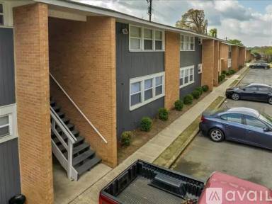 Main picture of 2020 Vineville Ave