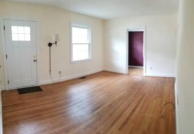 Main picture of 702 Tanyard St