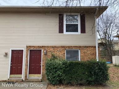 Main picture of 624 N Betty Jo Dr