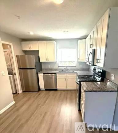 Main picture of 1935 Avenue O SW