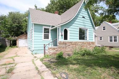 Main picture of 823 N Lorraine Ave