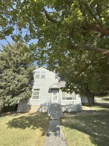 Main picture of 1890 Fruitland Dr