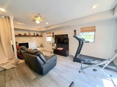 Main picture of 6401 Teague Ln