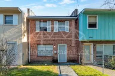 Main picture of 4543 Moncrief Rd W