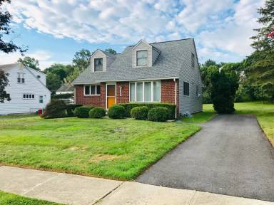 Main picture of 3726 Clearwater Ln