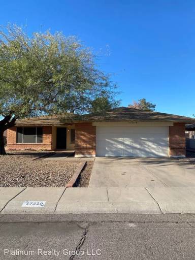 Main picture of 17216 N 55th Dr