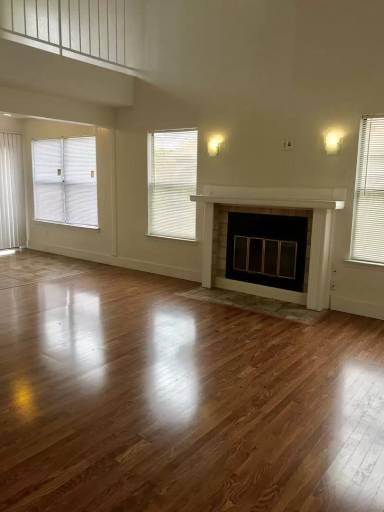 Main picture of 3210 Green Valley Dr