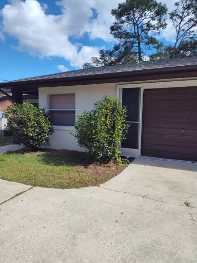 Main picture of 5021 SW 196th Ave