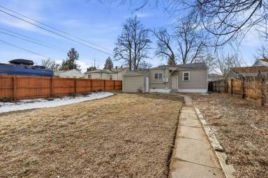 Main picture of 4310 S Sherman St