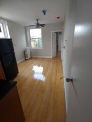 Main picture of 70 Joy St