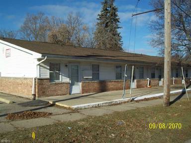 Main picture of 3211 N Franklin Ave