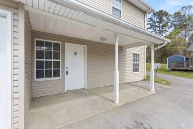 Main picture of 115 Bowman Ln