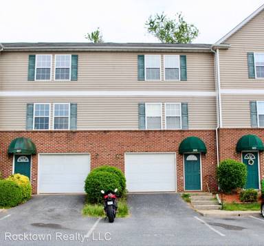 Main picture of 305 Emerson Ln