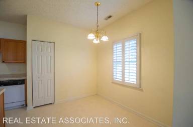 Main picture of 6 Colton Ct