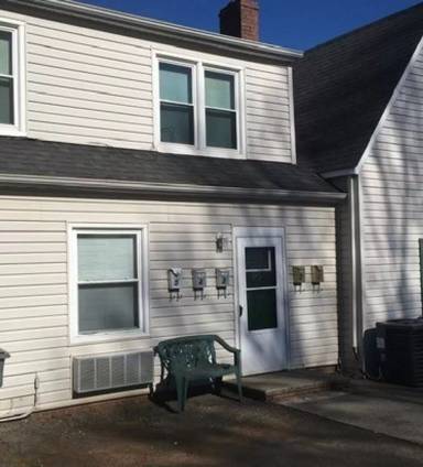 Main picture of 320 N 3rd St