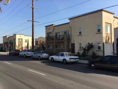 Main picture of 440 E Sepulveda Blvd