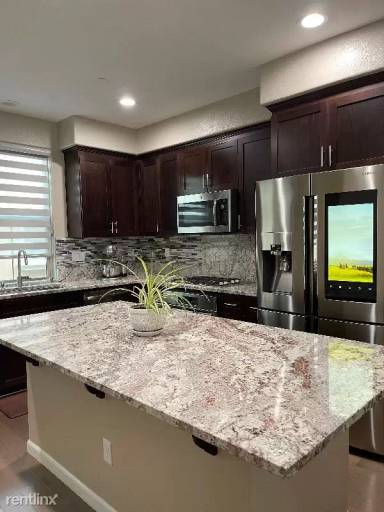Main picture of 357 Expedition Ln