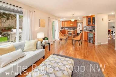 Main picture of 24717 SE 45th Pl