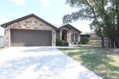 Main picture of 3220 Twin Ridge Dr