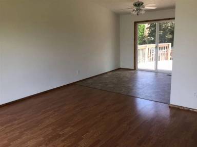 Main picture of 5610 N Malta St