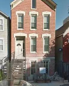 Main picture of 1638 W Augusta Blvd