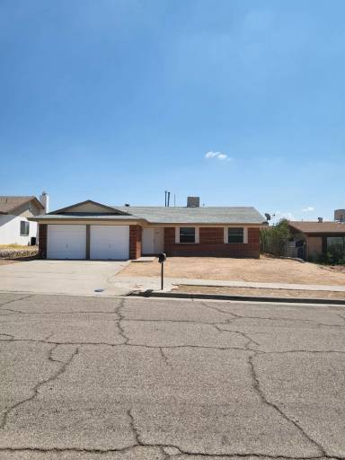 Main picture of 3012 Roy Pace Dr