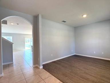 Main picture of 389 Tanglewood Dr