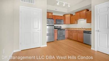 Main picture of 230 W Hills Ln