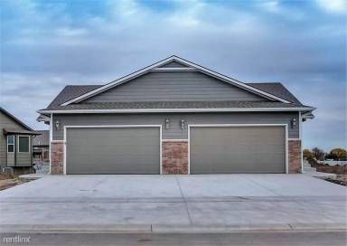 Main picture of 2112 E Cedar Tree St