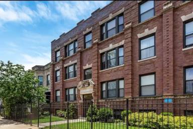 Main picture of 4228 S Champlain Ave